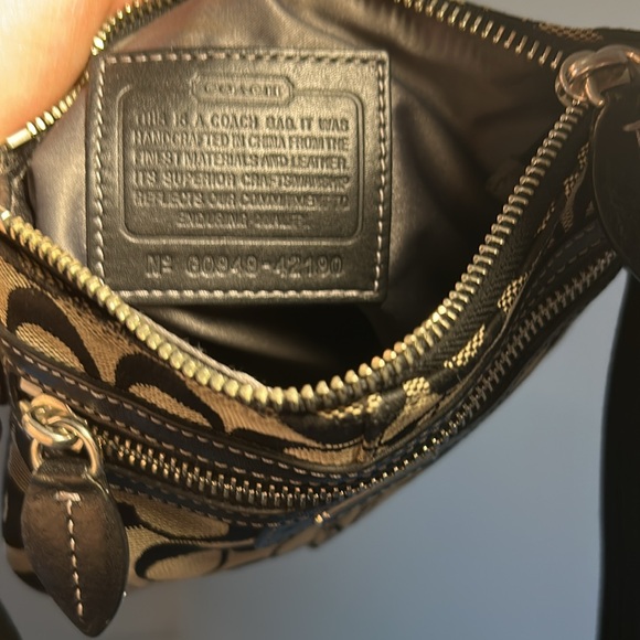 Coach Cross Body Purse - Picture 3 of 4